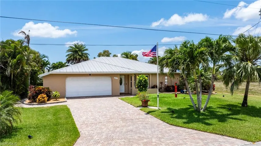 2912 Sw 1st Ter, Cape Coral, Florida 33991