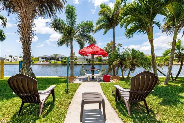 2912 Sw 1st Ter, Cape Coral, Florida 33991