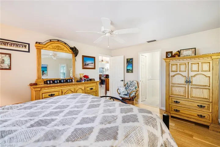 2912 Sw 1st Ter, Cape Coral, Florida 33991