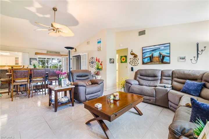 2912 Sw 1st Ter, Cape Coral, Florida 33991