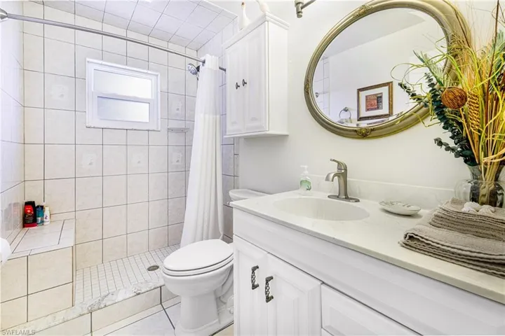 2912 Sw 1st Ter, Cape Coral, Florida 33991
