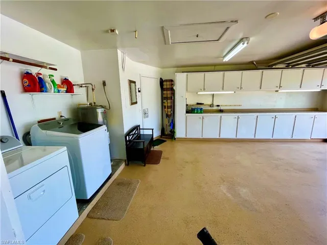 2912 Sw 1st Ter, Cape Coral, Florida 33991