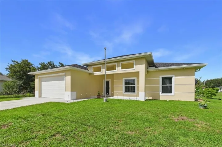 621 Tomasello Dr, Lehigh Acres, Florida 33974