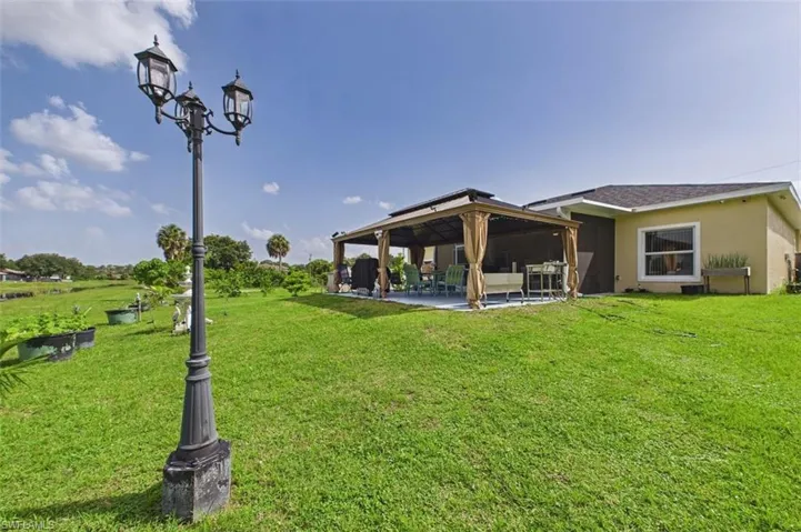 621 Tomasello Dr, Lehigh Acres, Florida 33974
