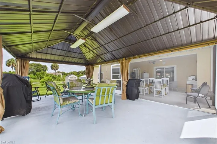 621 Tomasello Dr, Lehigh Acres, Florida 33974