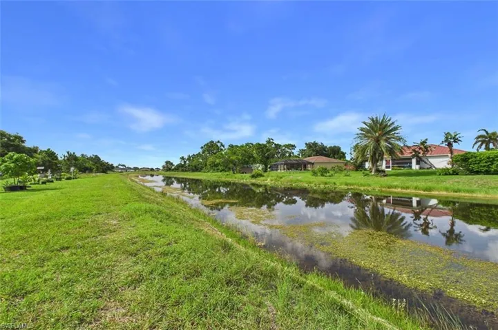 621 Tomasello Dr, Lehigh Acres, Florida 33974
