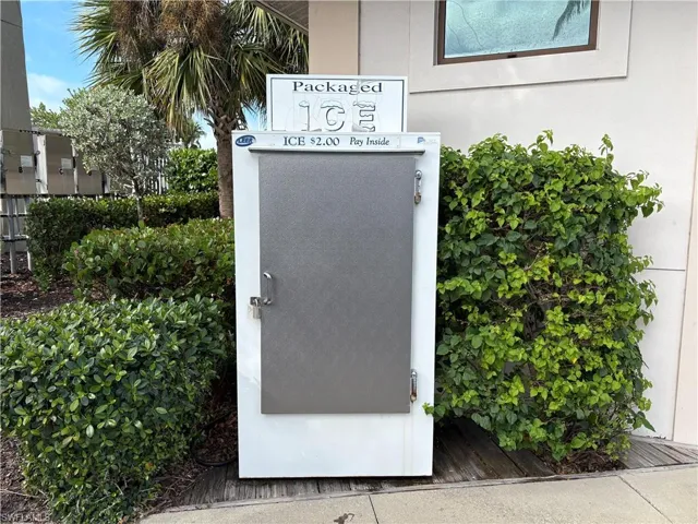 1345  5th S AVE, Naples, FL 34102