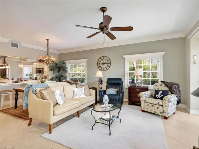 8138 Saratoga Dr 2201, Naples, Florida 34113