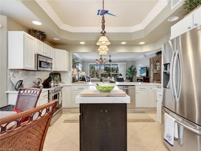 8138 Saratoga Dr 2201, Naples, Florida 34113