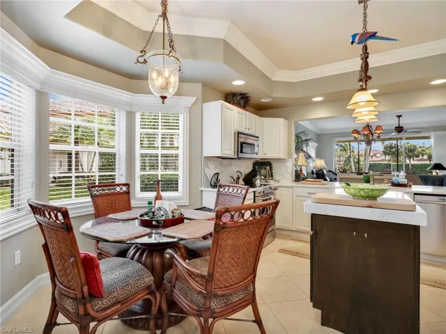 8138 Saratoga Dr 2201, Naples, Florida 34113