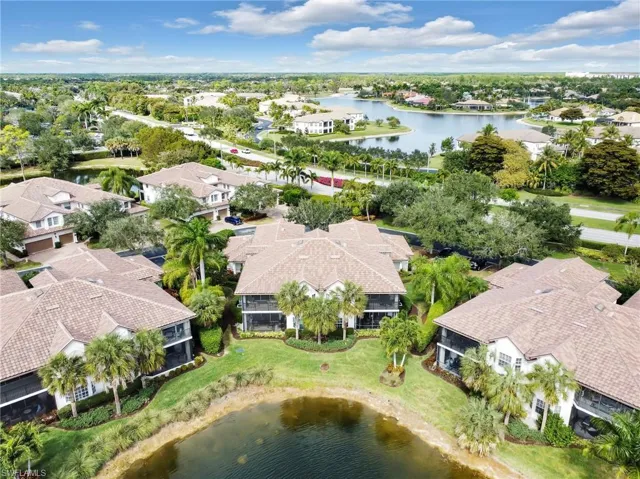 8138 Saratoga Dr 2201, Naples, Florida 34113
