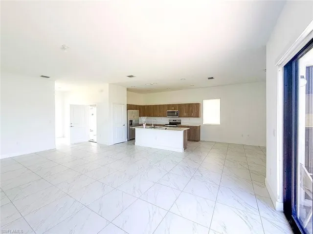 5639  Argento  DR, Ave Maria, FL 34142