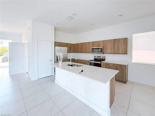 5639  Argento  DR, Ave Maria, FL 34142