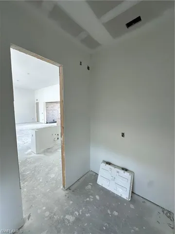 3105 Nw 17th Ln, Cape Coral, Florida 33993