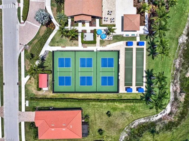 1435 Santiago Cir Sw 2003, Naples, Florida 34113