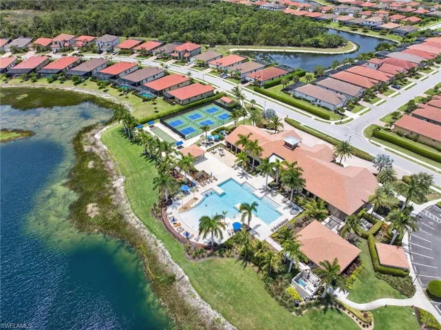 1435 Santiago Cir Sw 2003, Naples, Florida 34113