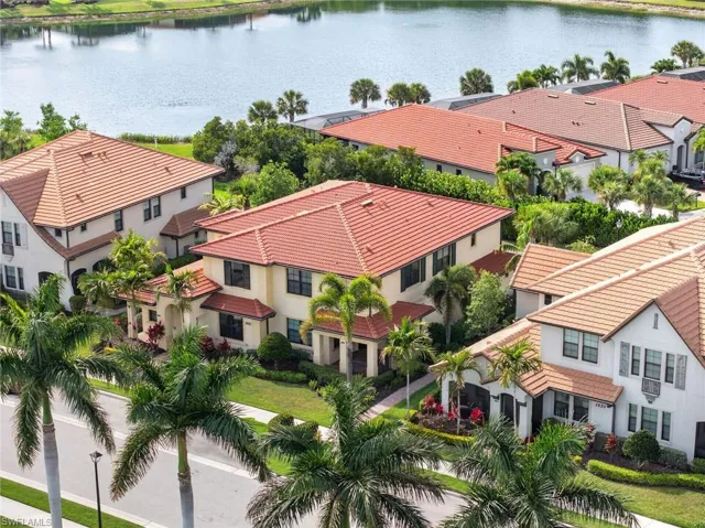 1435 Santiago Cir Sw 2003, Naples, Florida 34113
