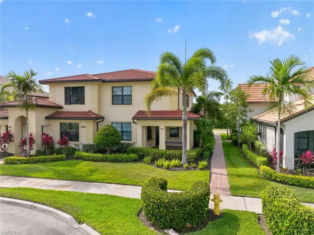 1435 Santiago Cir Sw 2003, Naples, Florida 34113