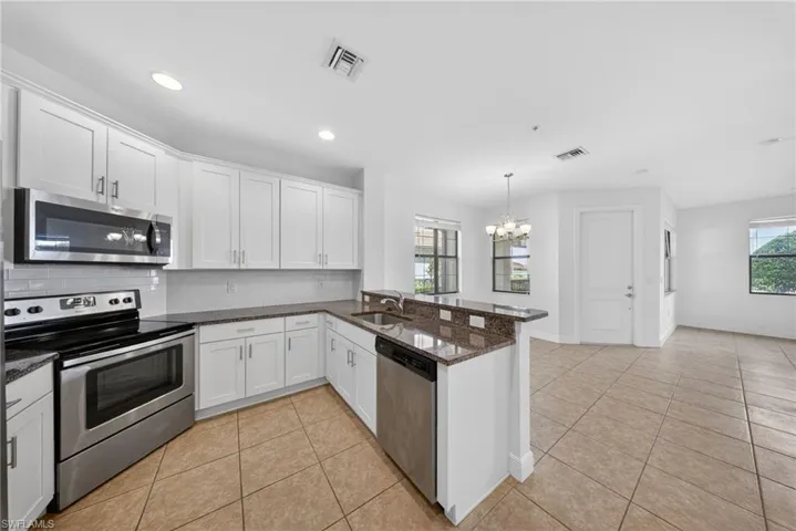 1435 Santiago Cir Sw 2003, Naples, Florida 34113