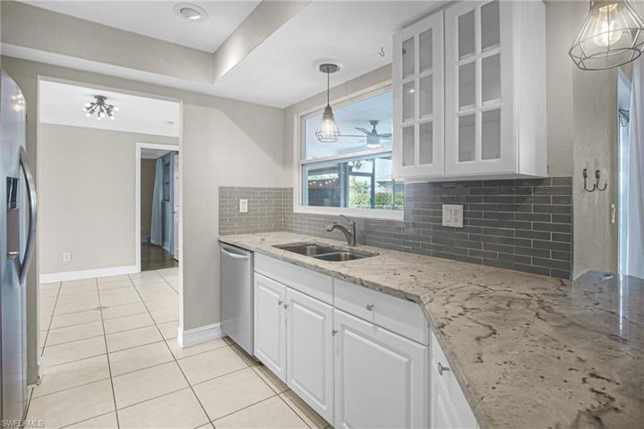 1489  Cranville  SQ, Fort Myers, FL 33919