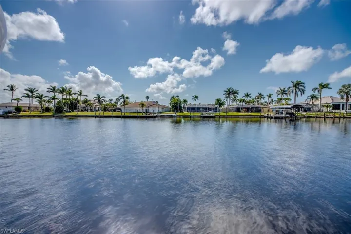 Wonderful waterfront view.