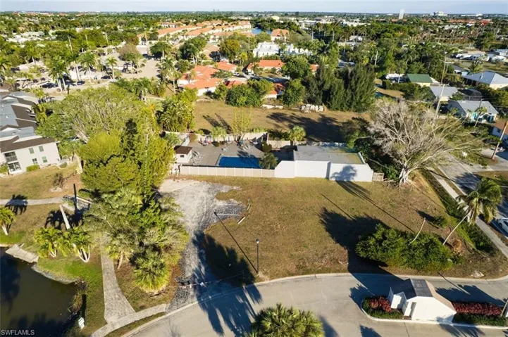 11780  Iona  RD, Fort Myers, FL 33908