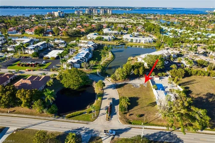 11780  Iona  RD, Fort Myers, FL 33908
