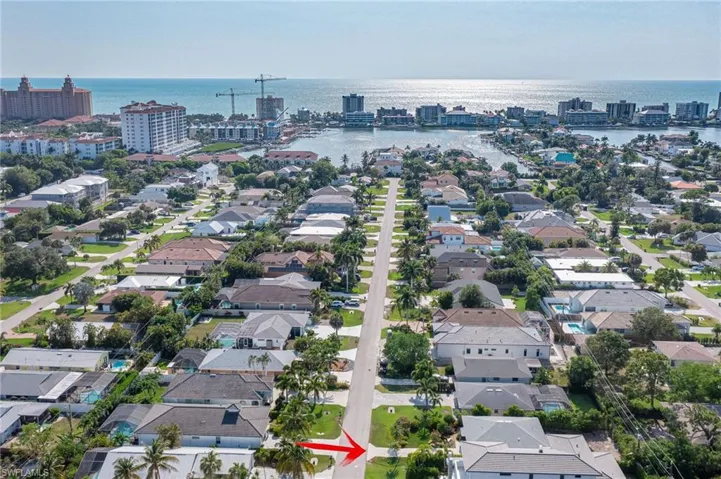 Aerial view showing distance to Vanderbilt Beach, the Ritx, and other local attractions