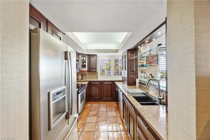 50  Seagate  DR, Naples, FL 34103