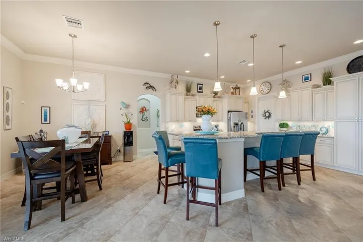 425 NW 38th AVE, CAPE CORAL FL 33993