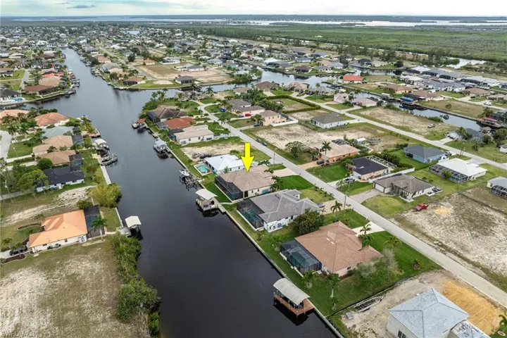 425 NW 38th AVE, CAPE CORAL FL 33993