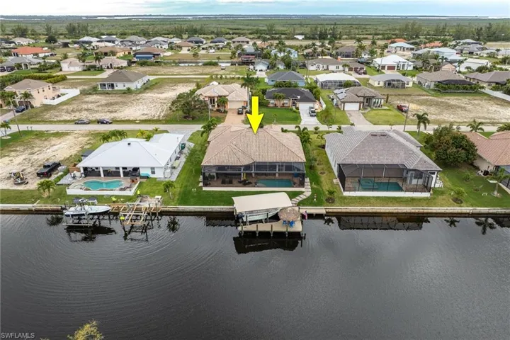 425 NW 38th AVE, CAPE CORAL FL 33993