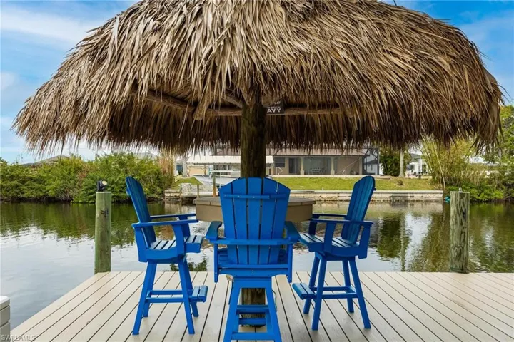 425 NW 38th AVE, CAPE CORAL FL 33993
