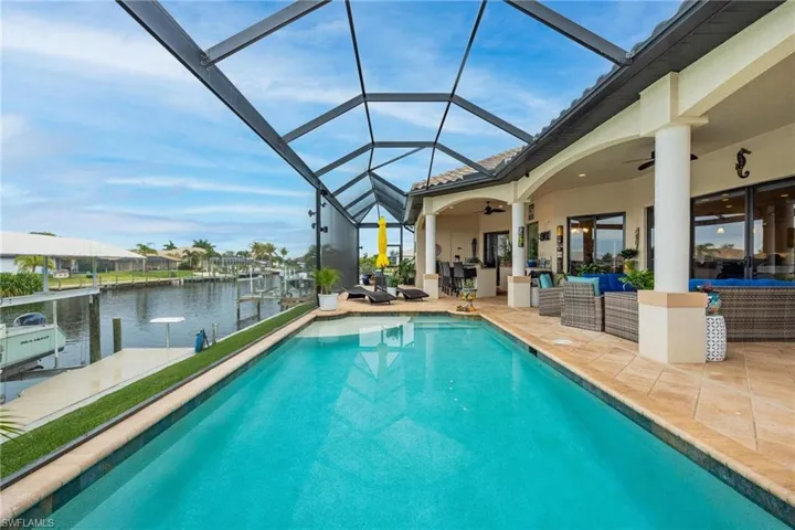 425 NW 38th AVE, CAPE CORAL FL 33993