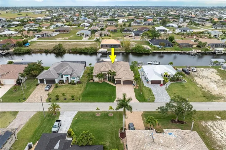 425 NW 38th AVE, CAPE CORAL FL 33993