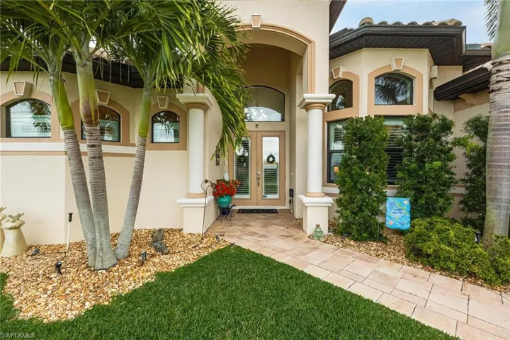 425 NW 38th AVE, CAPE CORAL FL 33993