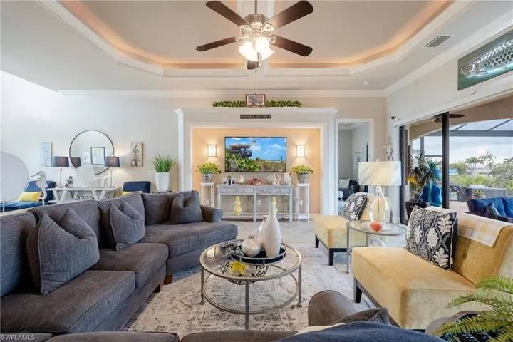 425 NW 38th AVE, CAPE CORAL FL 33993