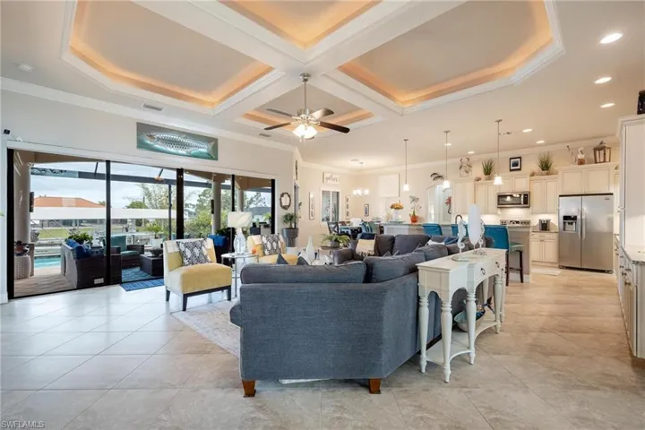 425 NW 38th AVE, CAPE CORAL FL 33993