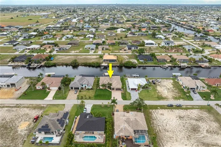 425 NW 38th AVE, CAPE CORAL FL 33993