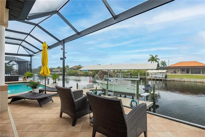 425 NW 38th AVE, CAPE CORAL FL 33993