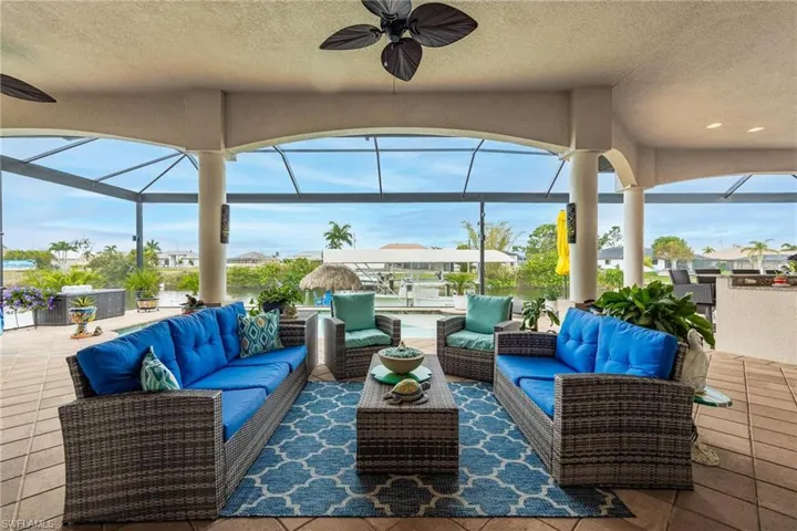 425 NW 38th AVE, CAPE CORAL FL 33993
