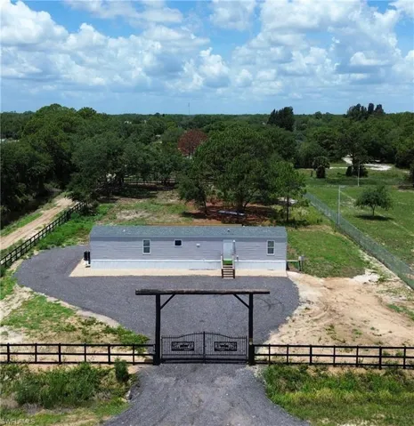 170 S Jinete St, Clewiston, Florida 33440