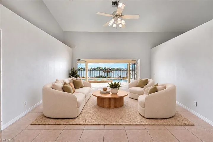 514 Sw 52nd St, Cape Coral, Florida 33914