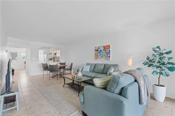 354  Charlemagne  BLVD, Naples, FL 34112
