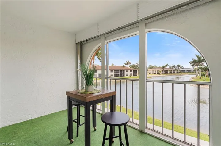 354  Charlemagne  BLVD, Naples, FL 34112
