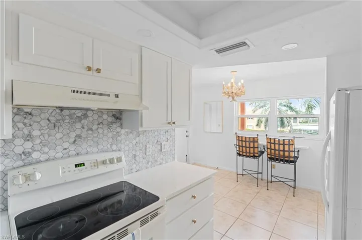 354  Charlemagne  BLVD, Naples, FL 34112