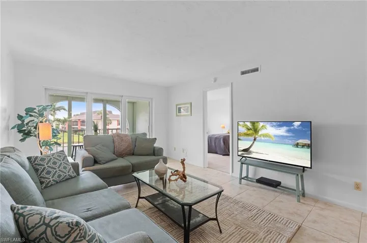 354  Charlemagne  BLVD, Naples, FL 34112