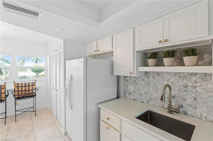354  Charlemagne  BLVD, Naples, FL 34112
