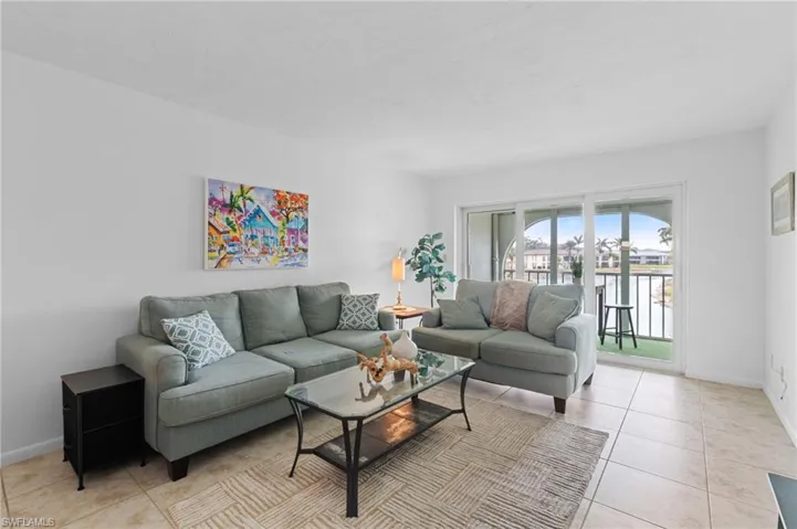 354  Charlemagne  BLVD, Naples, FL 34112