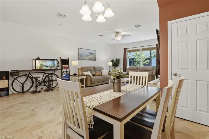 2722 Citrus St, Naples, Florida 34120